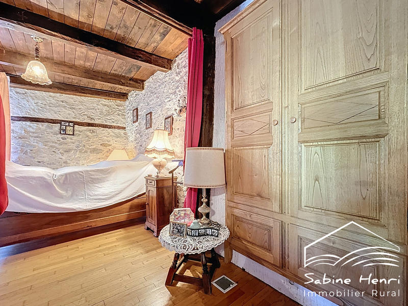 Maison ancienne - 105 m² - 4 pièces