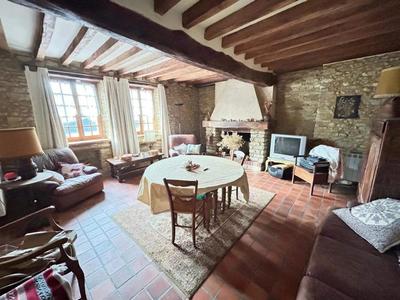 Maison - 140 m² - 6 pièces