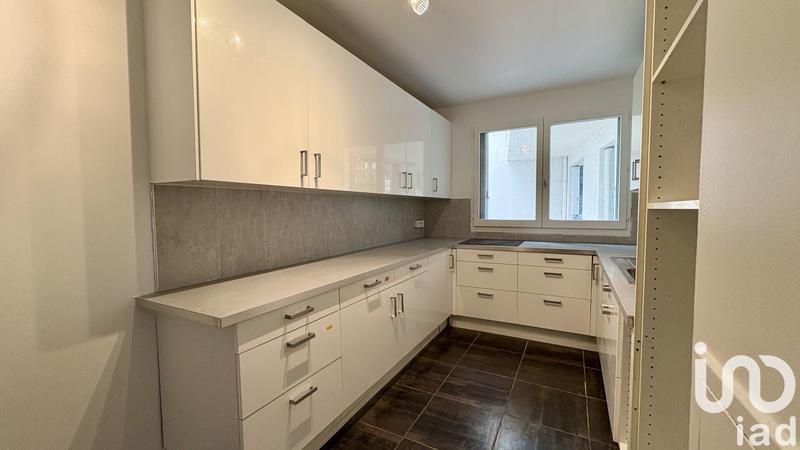 Appartement - 93 m² - 5 pièces