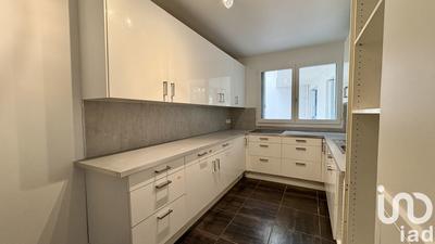 Appartement - 93 m² - 5 pièces