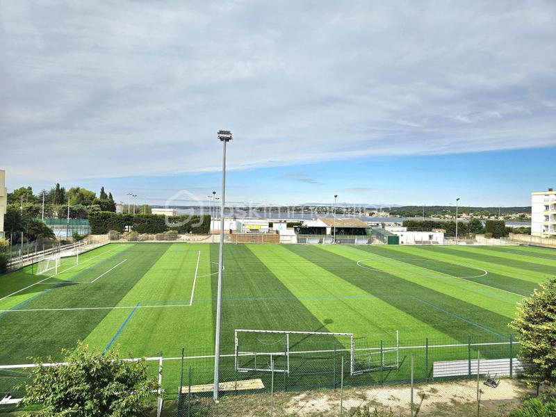 Studio - 25 m² - 2 pièces