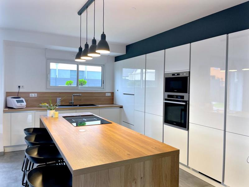 Appartement - 80 m² - 4 pièces