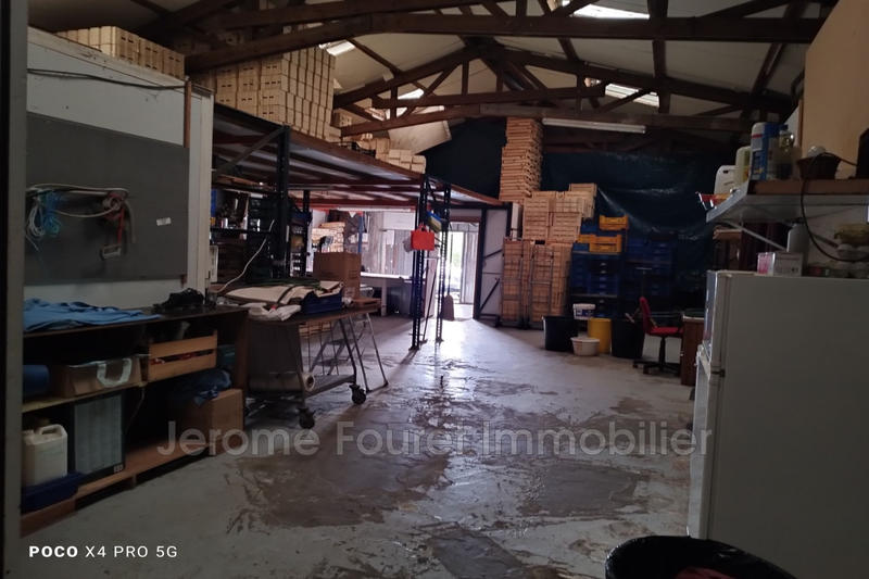 Local commercial - 240 m²