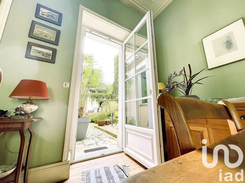 Maison - 200 m² - 8 pièces