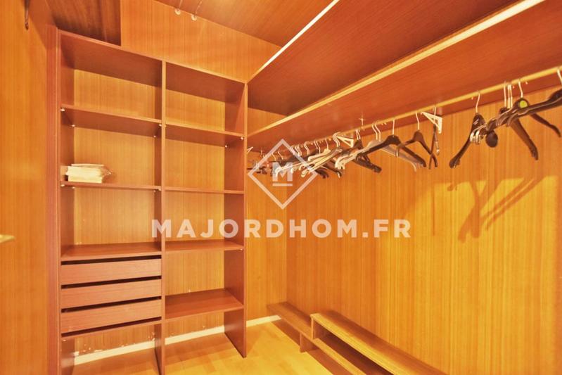 Appartement - 80 m² - 3 pièces