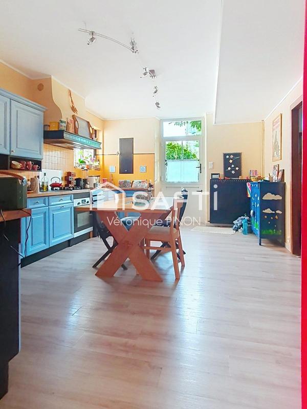 Maison - 140 m² - 7 pièces