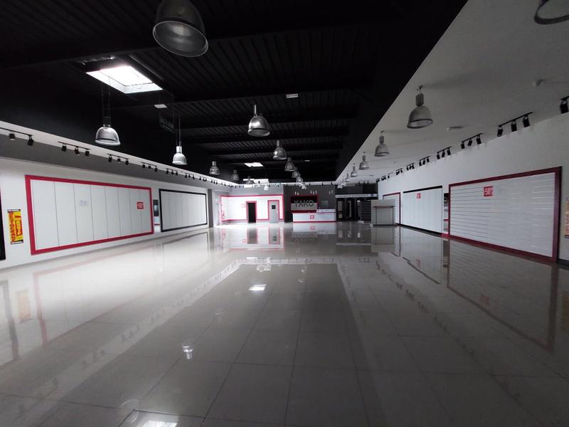 Local commercial - 401 m²