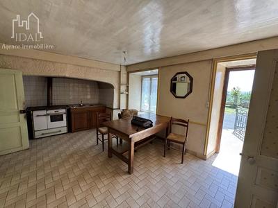 Maison - 139 m² - 6 pièces