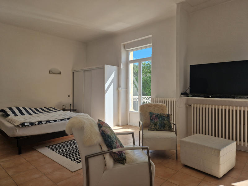 Maison - 495 m² - 23 pièces