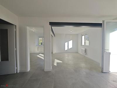 Maison - 89 m² - 5 pièces