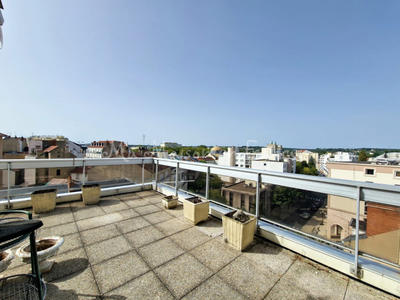 Appartement - 200 m² - 5 pièces