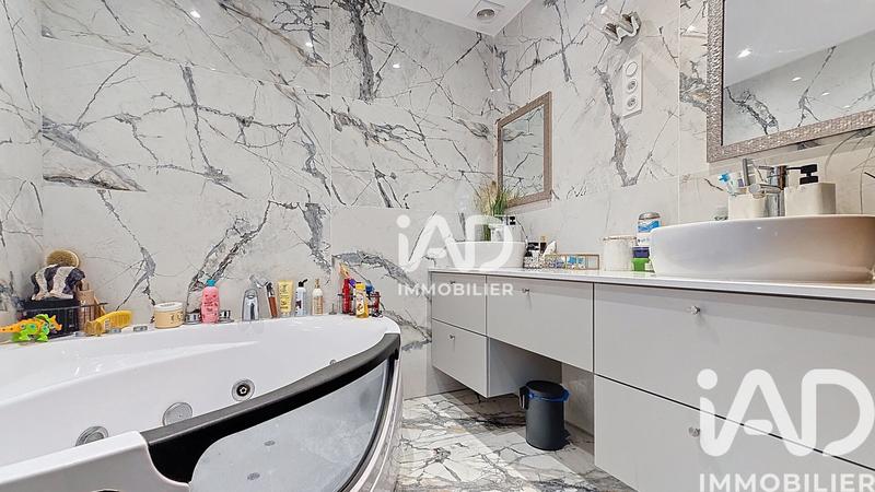 Maison - 107 m² - 5 pièces