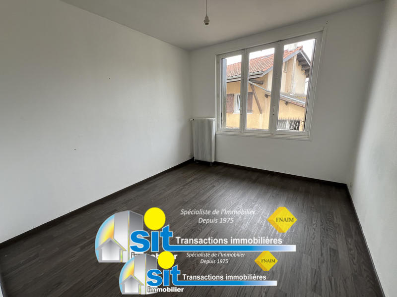 Maison - 176 m² - 8 pièces