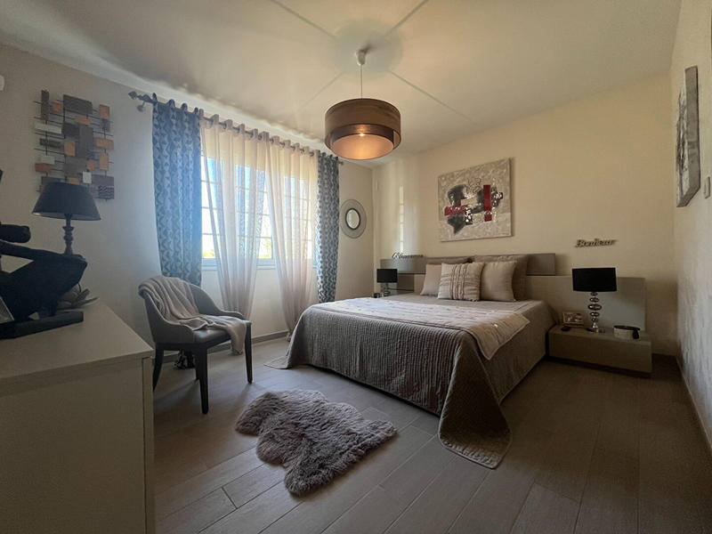 Maison contemporaine - 195 m² - 6 pièces