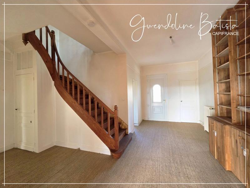 Maison bourgeoise - 240 m² - 10 pièces