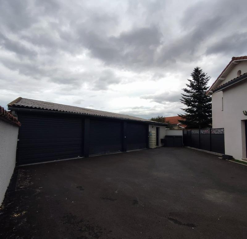 Maison - 243 m² - 7 pièces