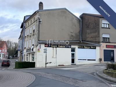 Maison - 300 m² - 9 pièces