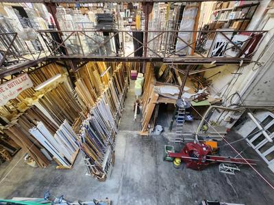 Entrepôt - 750 m² - 5 pièces