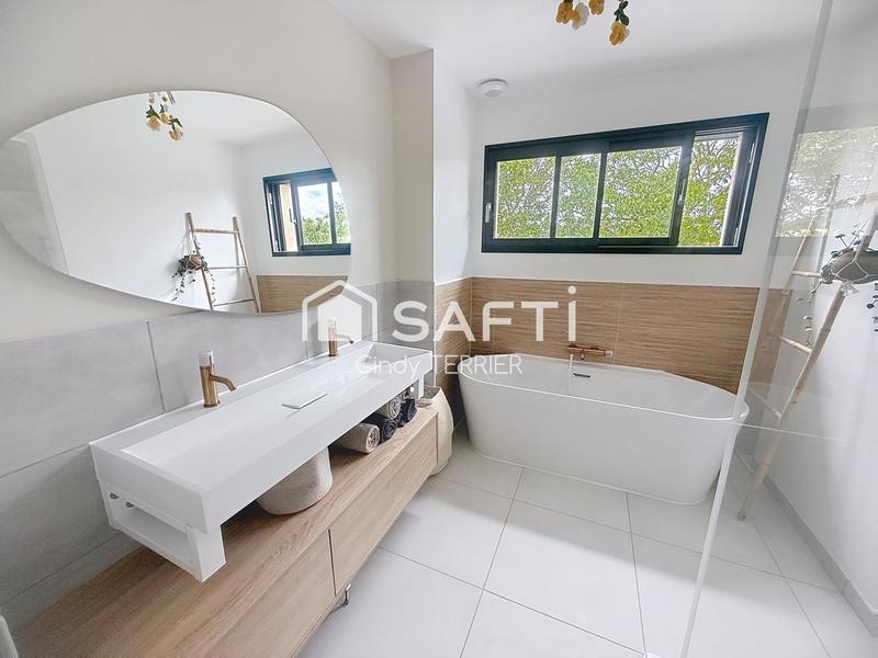 Maison - 148 m² - 6 pièces