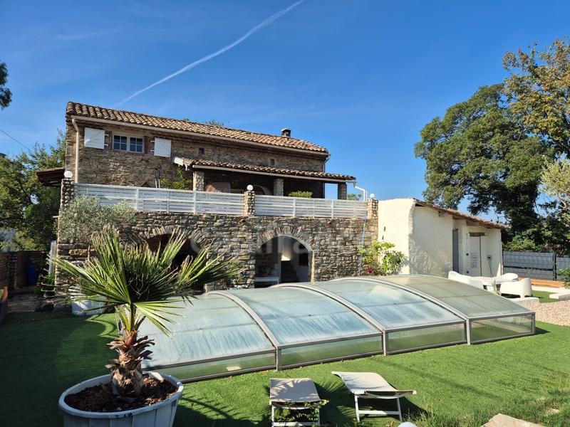 Maison en pierre - 180 m² - 6 pièces