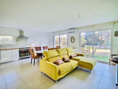 Maison - 86 m² - 4 pièces