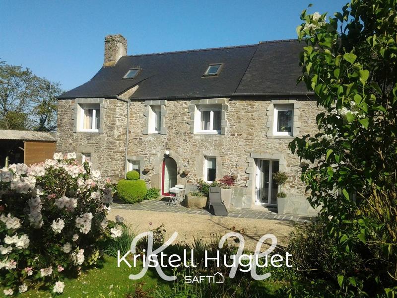 Maison - 195 m² - 9 pièces