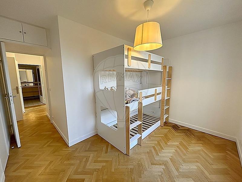 Appartement - 83 m² - 4 pièces