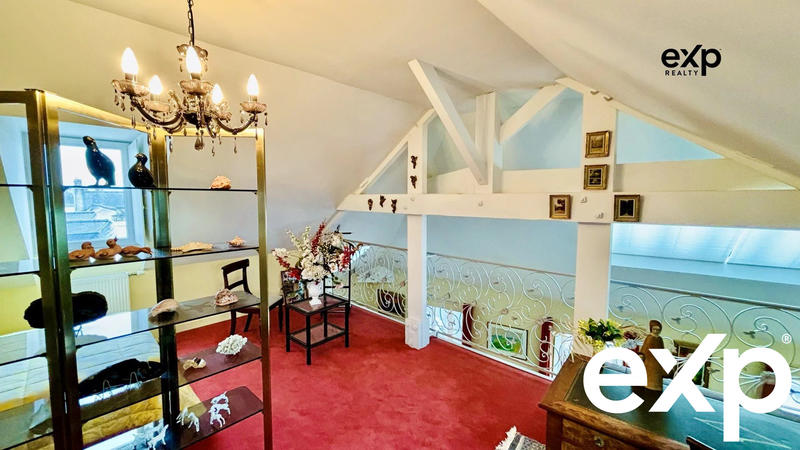 Appartement - 179 m² - 6 pièces