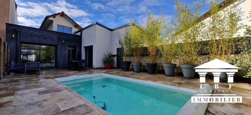 Maison contemporaine - 163 m² - 7 pièces