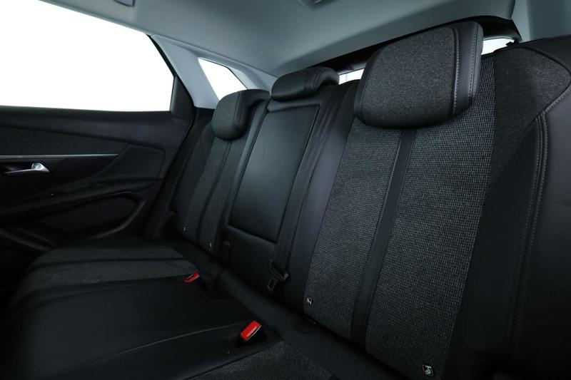 Peugeot 3008 1.5 Blue-HDi Allure 130 ch