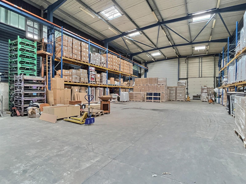Local d'activité / Entrepôt - 4 500 m²
