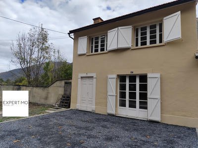 Maison - 137 m² - 5 pièces
