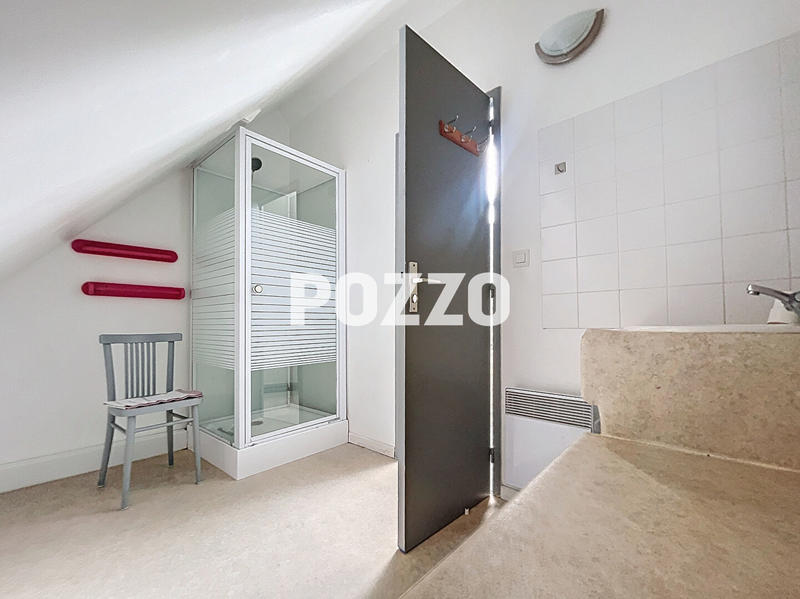 Maison - 85 m² - 5 pièces