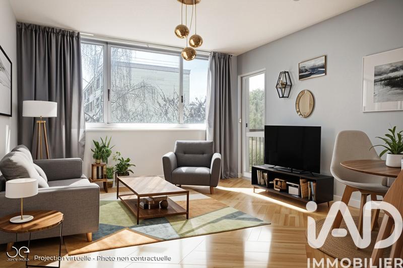 Appartement - 90 m² - 5 pièces