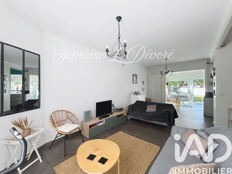 Maison - 99 m² - 6 pièces