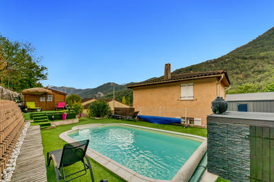 Maison - 106 m² - 4 pièces