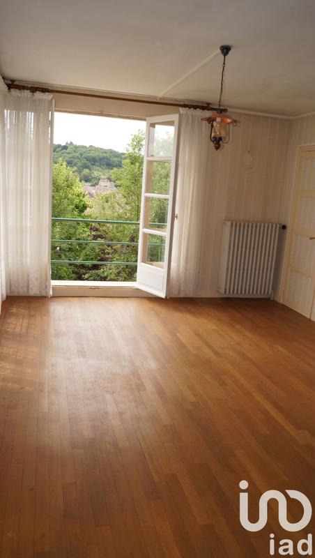 Maison - 275 m² - 13 pièces