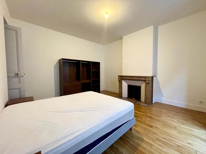 Appartement - 99 m² - 3 pièces