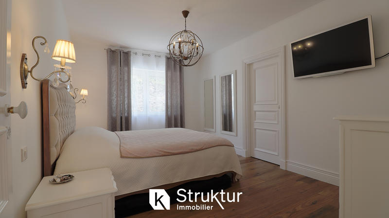 Villa - 290 m² - 7 pièces