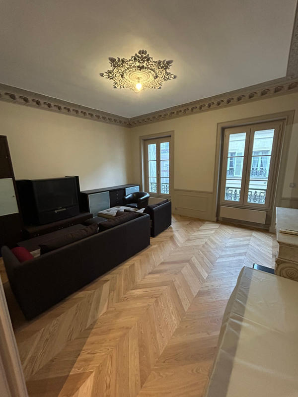 Appartement - 124 m² - 6 pièces