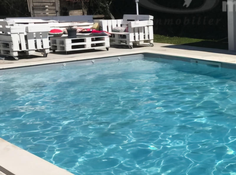 Maison - 174 m² - 8 pièces