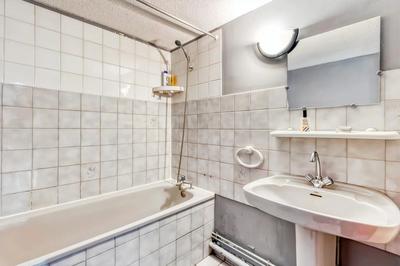 Studio - 30 m² - 1 pièce