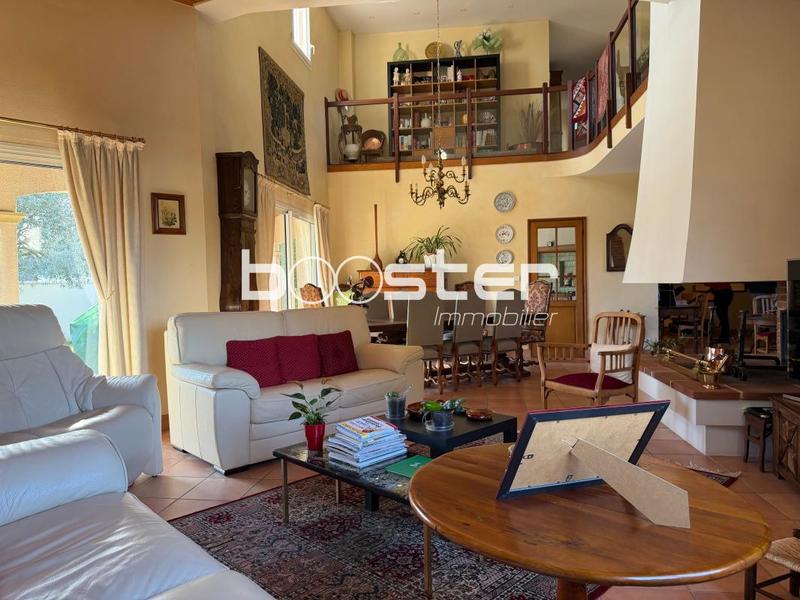 Maison ancienne - 223 m² - 7 pièces