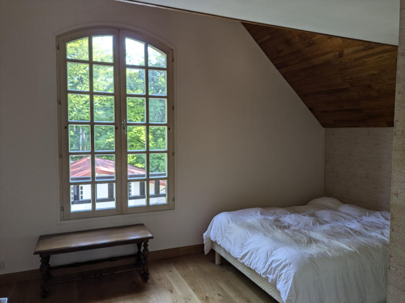 Maison - 218 m² - 11 pièces