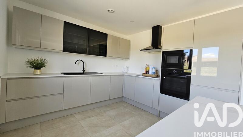 Maison - 144 m² - 5 pièces