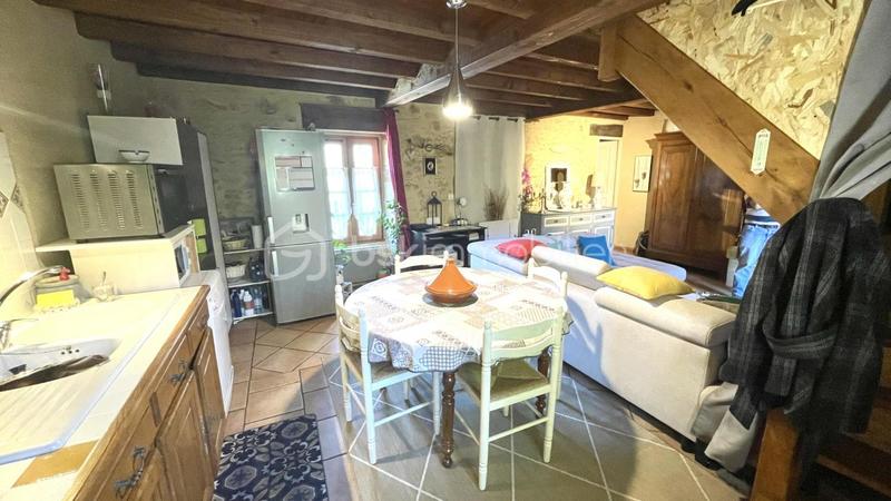 Maison en pierre - 304 m² - 16 pièces
