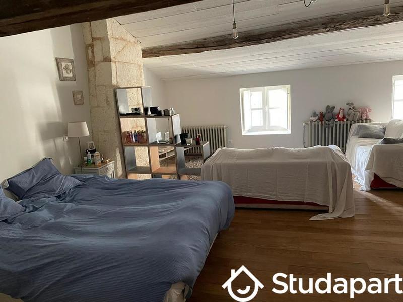 Chambre - 60 m² - 1 pièce