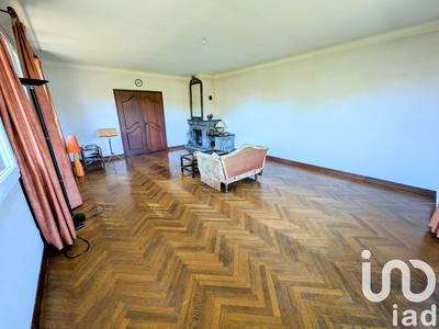 Maison - 203 m² - 5 pièces