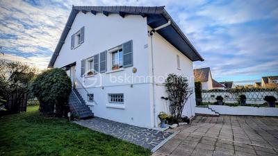 Maison - 153 m² - 7 pièces