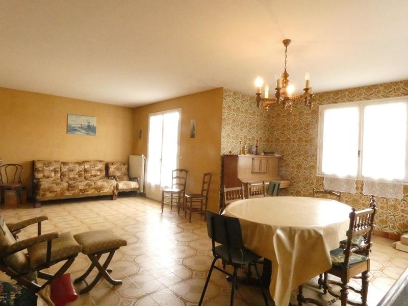 Maison - 134 m² - 6 pièces
